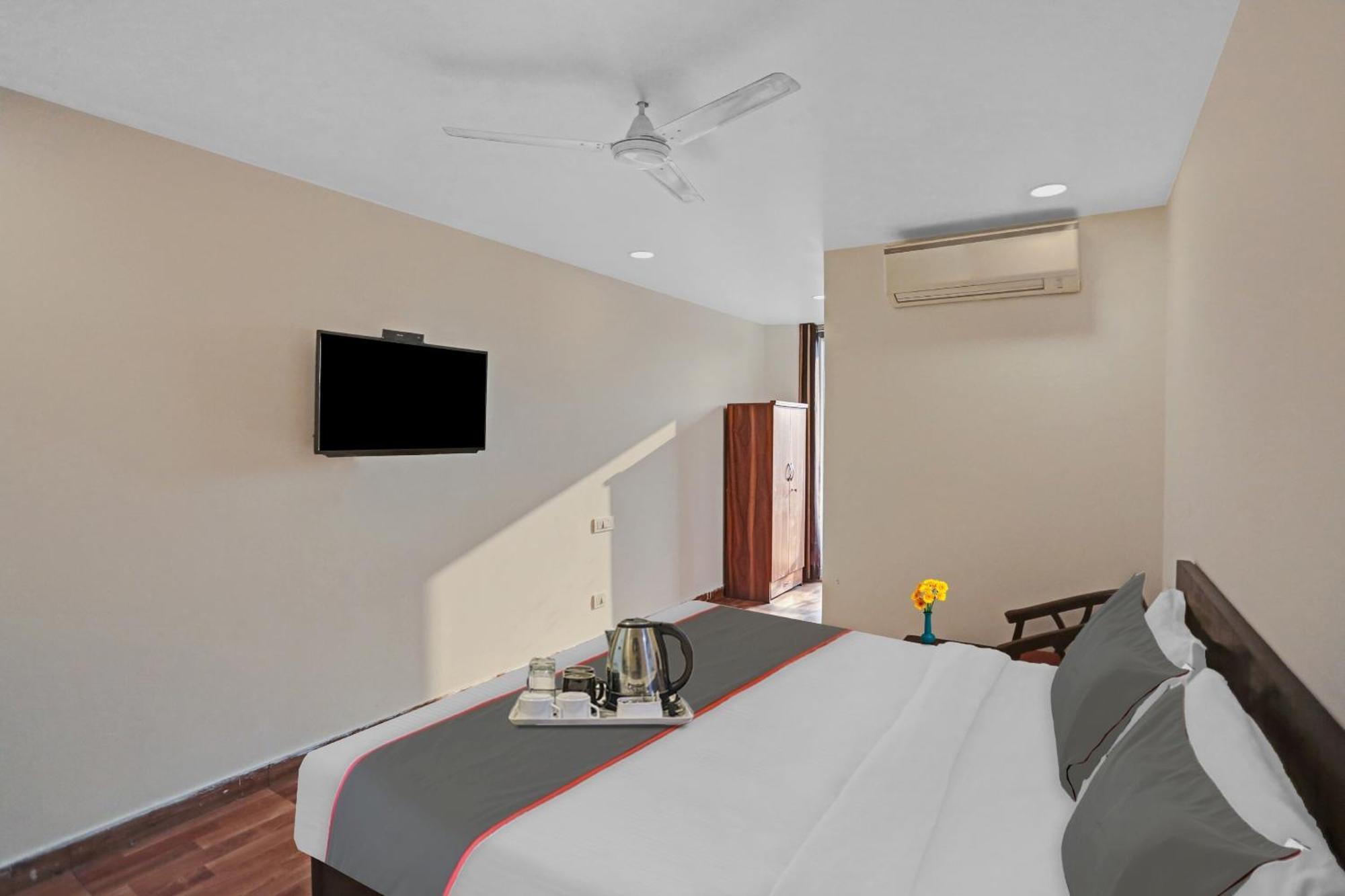 Hotel O The Grand Palm Ґурґаон Екстер'єр фото