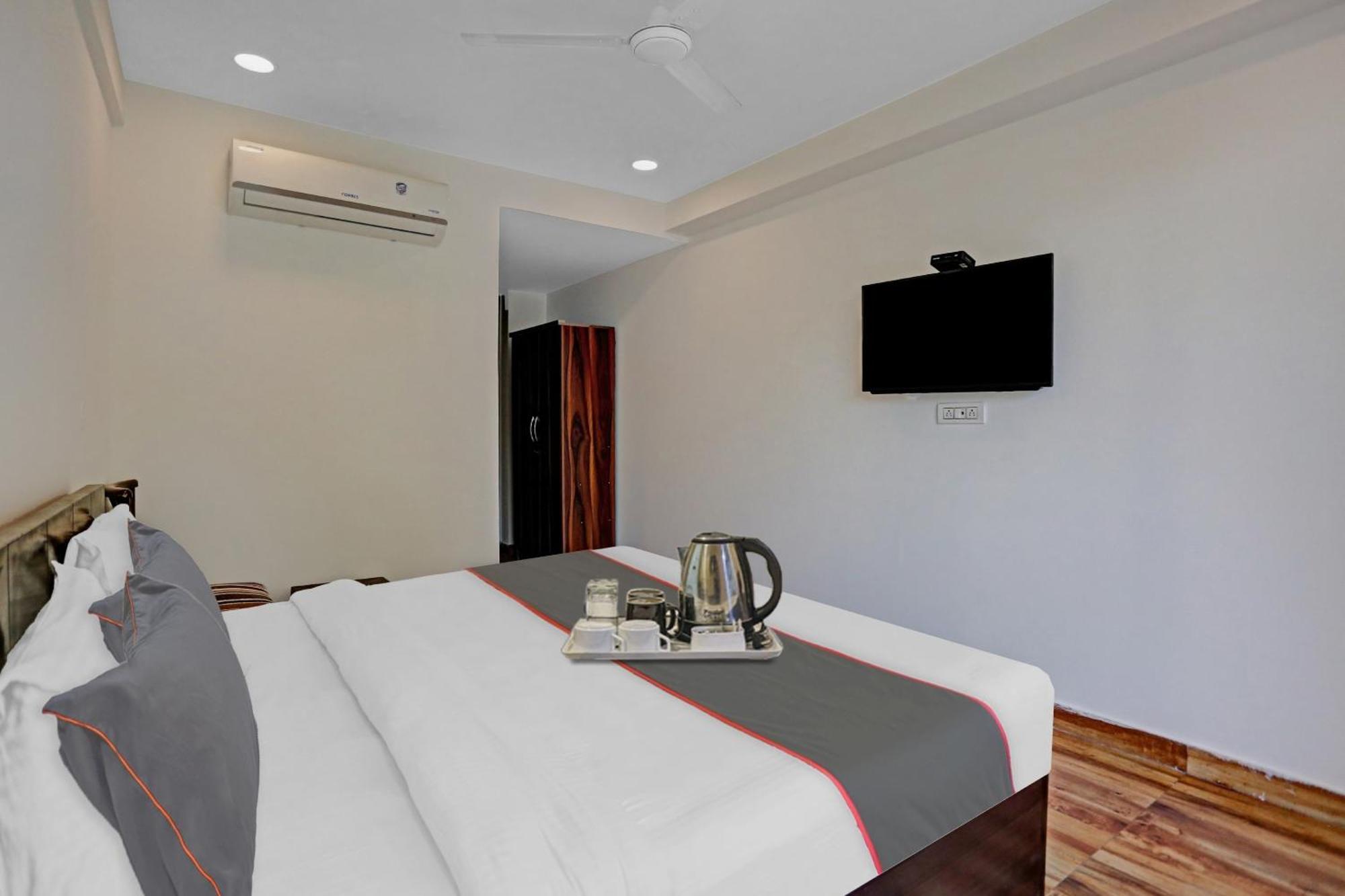 Hotel O The Grand Palm Ґурґаон Екстер'єр фото